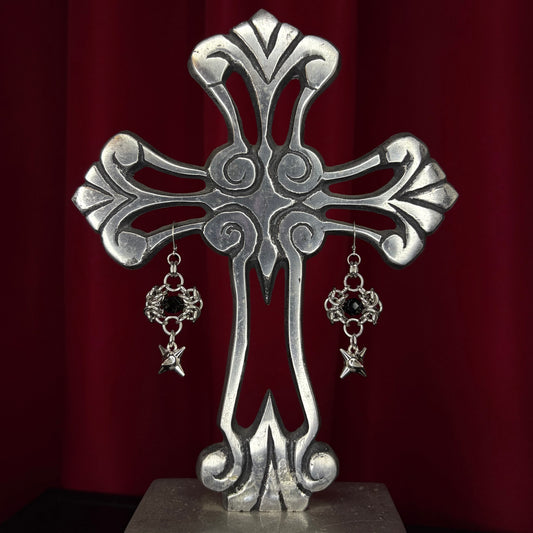 '𝕷𝖔𝖘𝖙 𝕾𝖞𝖒𝖕𝖍𝖔𝖓𝖎𝖊𝖘 ' 𝕮𝖍𝖆𝖎𝖓𝖒𝖆𝖎𝖑 𝕭𝖊𝖆𝖉𝖊𝖉 𝕰𝖆𝖗𝖗𝖎𝖓𝖌𝖘