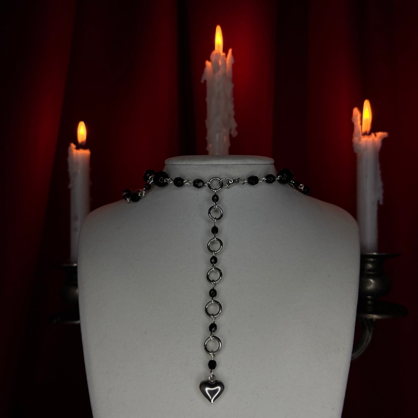 ‘𝖘𝖙𝖗𝖆𝖓𝖌𝖊 𝖑𝖚𝖛’ 𝖇𝖊𝖆𝖉𝖊𝖉 𝖈𝖔𝖑𝖑𝖆𝖗