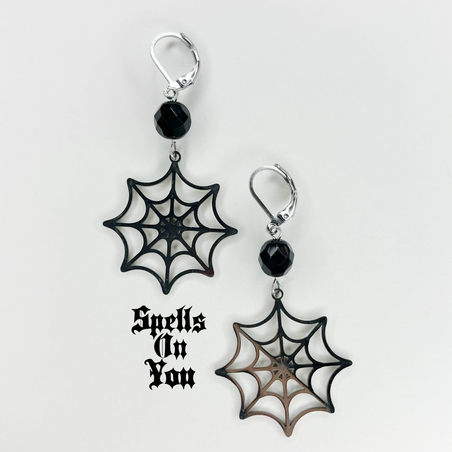 ♱ ‘𝖘𝖕𝖎𝖉𝖊𝖗 𝖆𝖓𝖉 𝖋𝖑𝖞’ 𝖉𝖗𝖔𝖕 𝖊𝖆𝖗𝖗𝖎𝖓𝖌𝖘 ♱