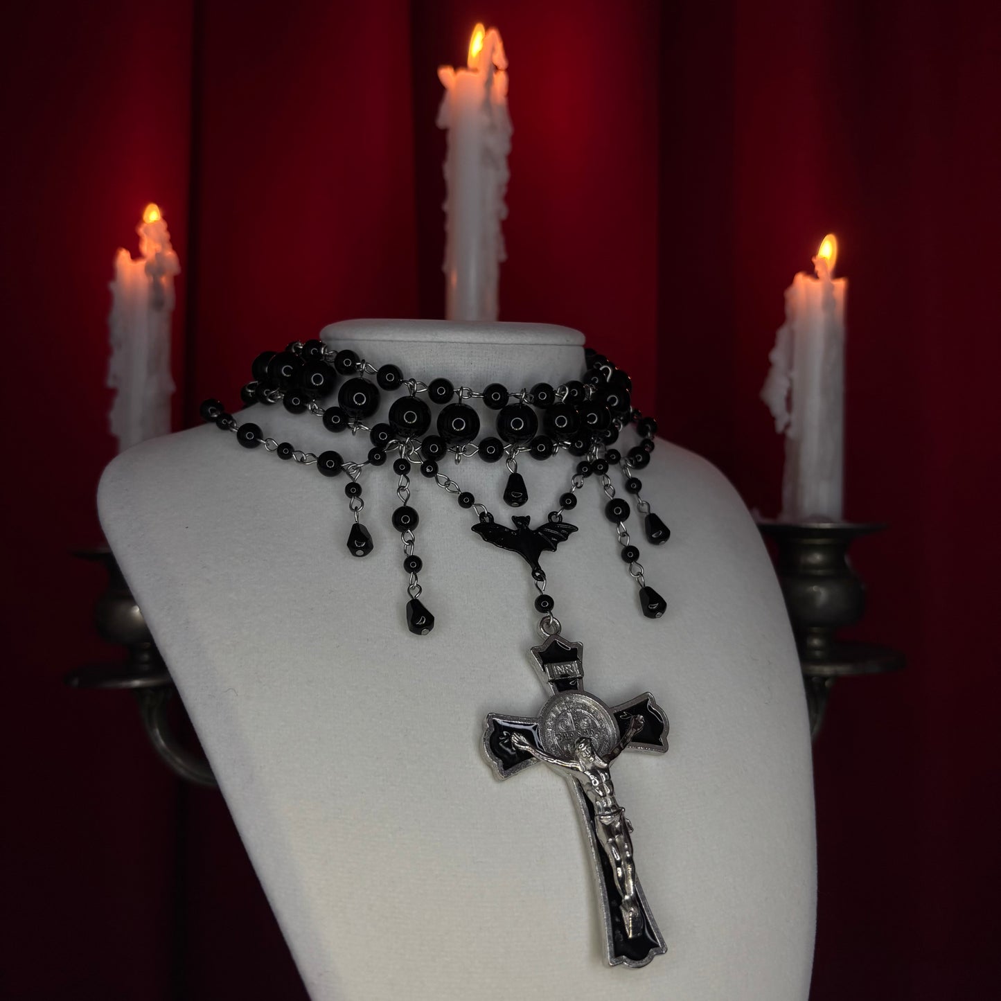 '𝕮𝖊𝖗𝖊𝖒𝖔𝖓𝖞' 𝖇𝖊𝖆𝖉𝖊𝖉 𝖈𝖔𝖑𝖑𝖆𝖗