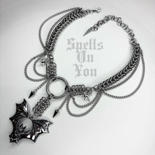 '𝕷𝖔𝖛𝖊 𝕬𝖙 𝕱𝖎𝖗𝖘𝖙 𝕭𝖎𝖙𝖊' 𝕮𝖍𝖆𝖎𝖓𝖒𝖆𝖎𝖑 𝕹𝖊𝖈𝖐𝖑𝖆𝖈𝖊