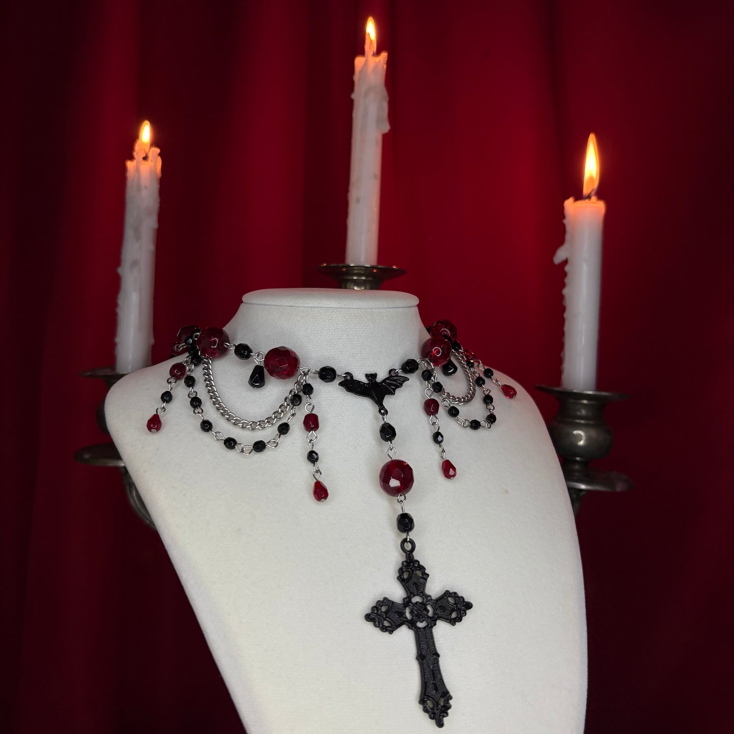 ‘𝕾𝖆𝖑𝖊𝖒’ 𝕭𝖊𝖆𝖉𝖊𝖉 𝕹𝖊𝖈𝖐𝖑𝖆𝖈𝖊