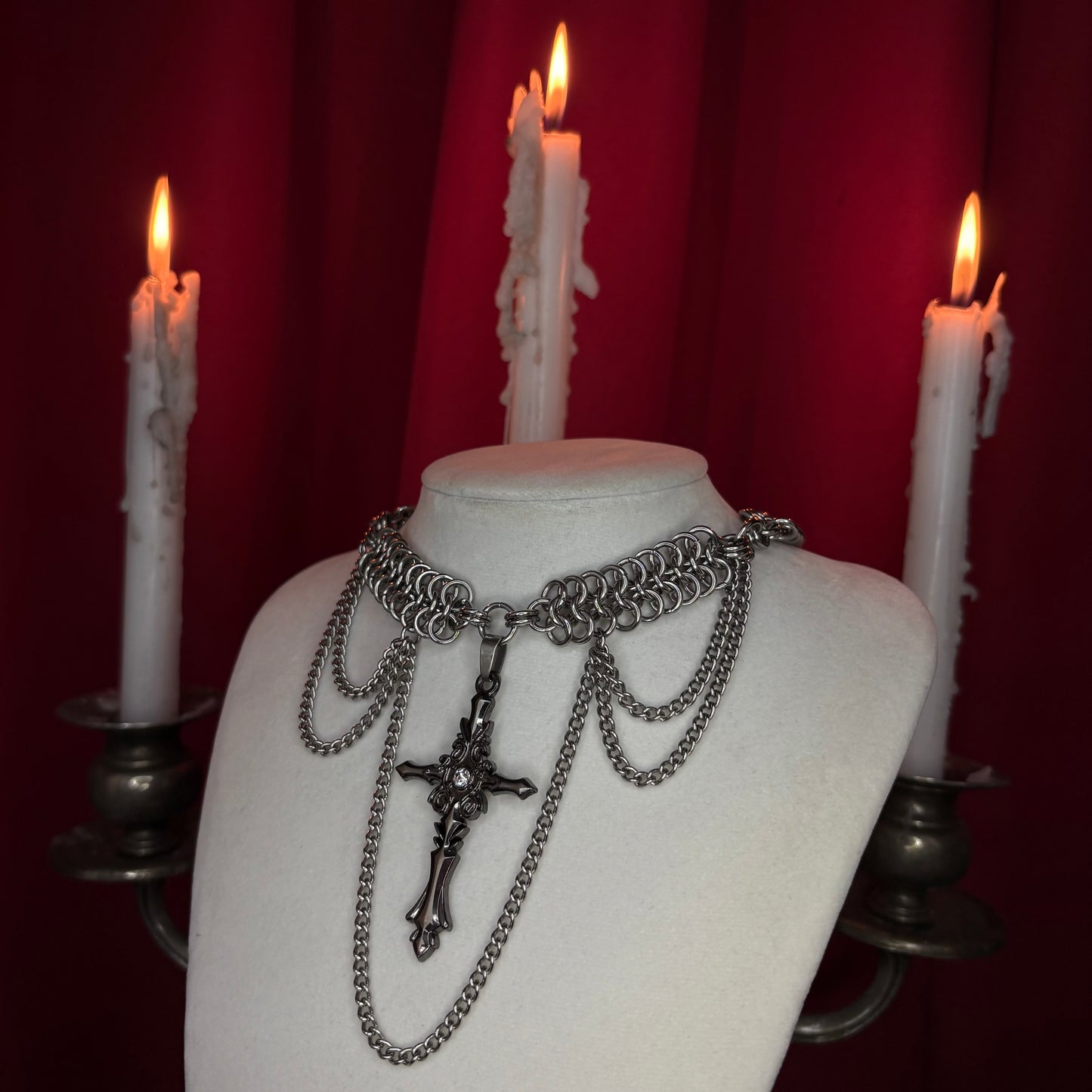 ‘𝖋𝖆𝖓𝖙𝖆𝖘𝖒𝖆𝖘’ 𝖈𝖍𝖆𝖎𝖓𝖒𝖆𝖎𝖑 𝖓𝖊𝖈𝖐𝖑𝖆𝖈𝖊