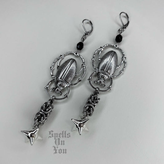 𝖓𝖊𝖜 ‘𝖑𝖔𝖛𝖊 𝖇𝖚𝖌’ 𝖈𝖍𝖆𝖎𝖓𝖒𝖆𝖎𝖑 𝖊𝖆𝖗𝖗𝖎𝖓𝖌𝖘