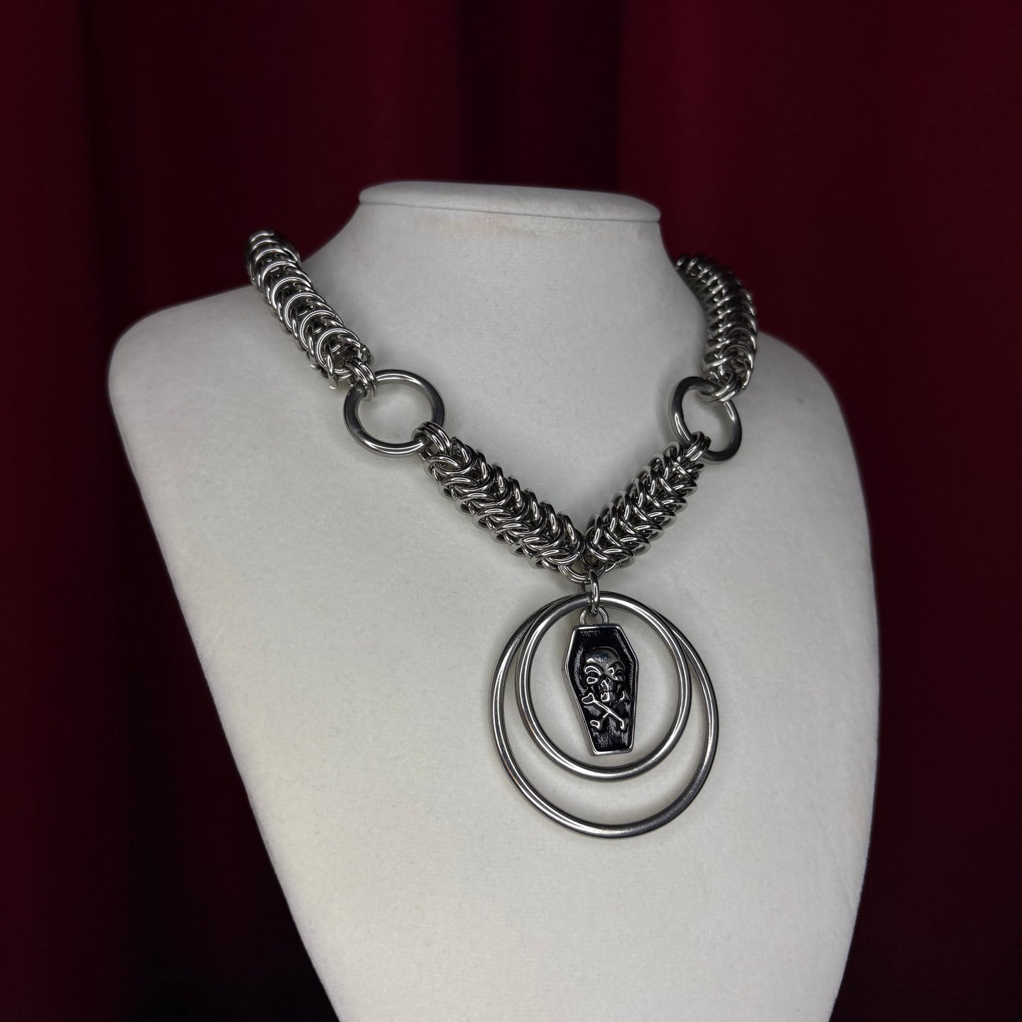 '𝕱𝖚𝖓𝖊𝖗𝖆𝖑 𝕻𝖆𝖗𝖙𝖞'𝕺-𝕽𝖎𝖓𝖌 𝕮𝖍𝖆𝖎𝖓𝖒𝖆𝖎𝖑 𝕹𝖊𝖈𝖐𝖑𝖆𝖈𝖊