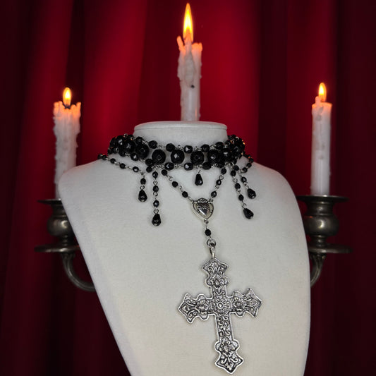 ‘𝕭𝖊𝖌 𝕱𝖔𝖗 𝕸𝖊’ 𝖈𝖍𝖆𝖎𝖓𝖒𝖆𝖎𝖑 𝖈𝖔𝖑𝖑𝖆𝖗