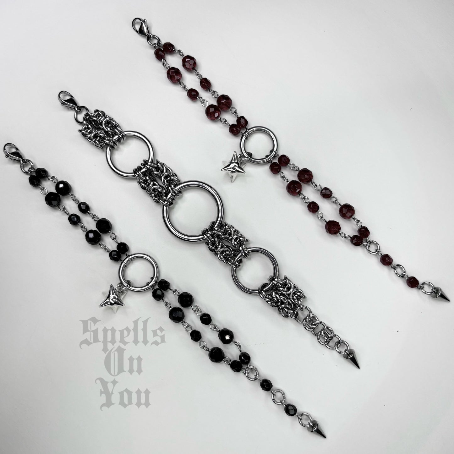 '𝕷𝖔𝖘𝖙 𝕾𝖞𝖒𝖕𝖍𝖔𝖓𝖎𝖊𝖘' 𝕭𝖊𝖆𝖉𝖊𝖉 𝕭𝖗𝖆𝖈𝖊𝖑𝖊𝖙 𝖎𝖓 𝖇𝖑𝖆𝖈𝖐