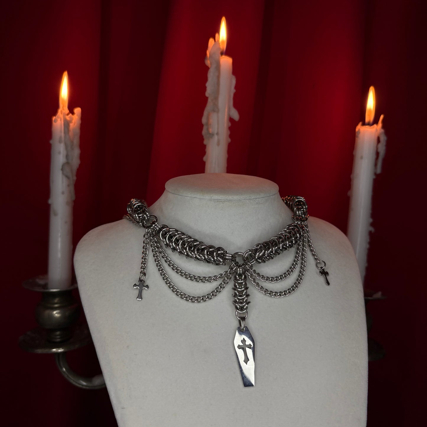 ‘𝖌𝖆𝖑𝖑𝖔𝖜𝖉𝖆𝖓𝖈𝖊’ 𝖈𝖍𝖆𝖎𝖓𝖒𝖆𝖎𝖑 𝖓𝖊𝖈𝖐𝖑𝖆𝖈𝖊