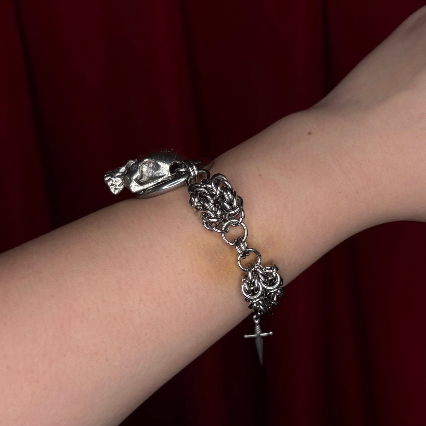 '𝕲𝖍𝖔𝖘𝖙 𝕺𝖋 𝖄𝖔𝖚' 𝕮𝖍𝖆𝖎𝖓𝖒𝖆𝖎𝖑 𝕭𝖗𝖆𝖈𝖊𝖑𝖊𝖙