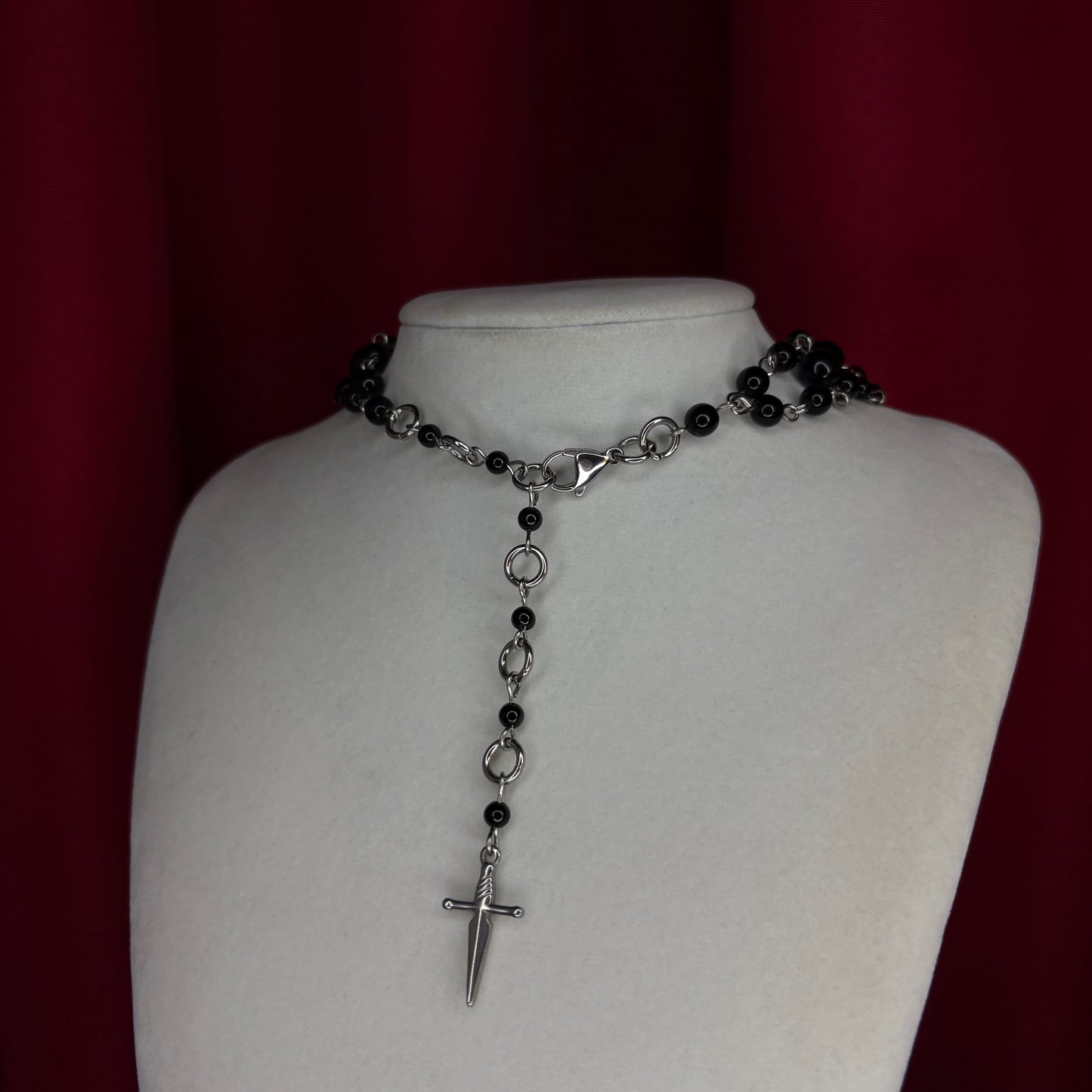 𝖓𝖊𝖜 ‘𝖑𝖔𝖛𝖊 𝖇𝖚𝖌’ 𝖇𝖊𝖆𝖉𝖊𝖉 𝖈𝖔𝖑𝖑𝖆𝖗