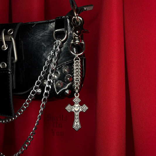 𝖓𝖊𝖜 ‘𝖈𝖊𝖗𝖊𝖒𝖔𝖓𝖞’ 𝖈𝖍𝖆𝖎𝖓𝖒𝖆𝖎𝖑 𝖇𝖆𝖌 𝖈𝖍𝖆𝖗𝖒