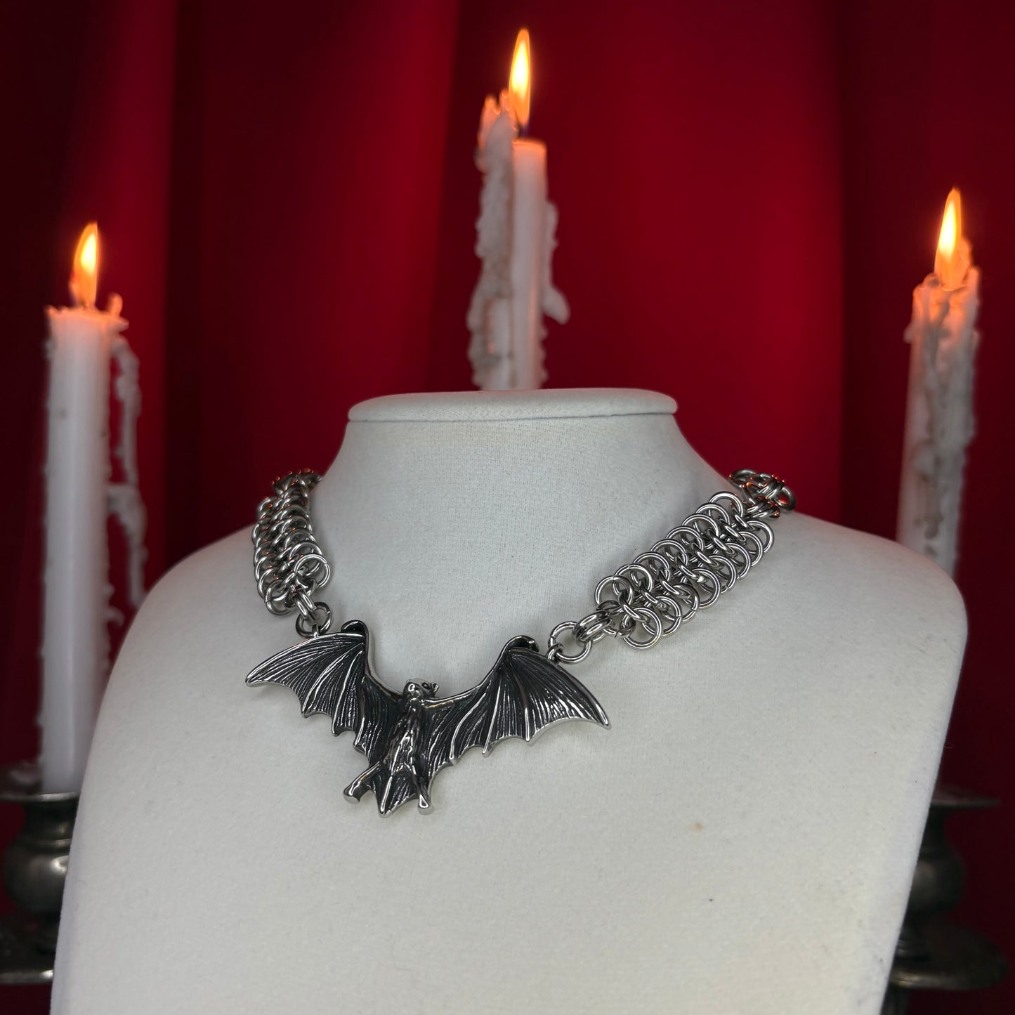 ‘𝖇𝖆𝖙𝖈𝖆𝖛𝖊’ 𝖈𝖍𝖆𝖎𝖓𝖒𝖆𝖎𝖑 𝖓𝖊𝖈𝖐𝖑𝖆𝖈𝖊