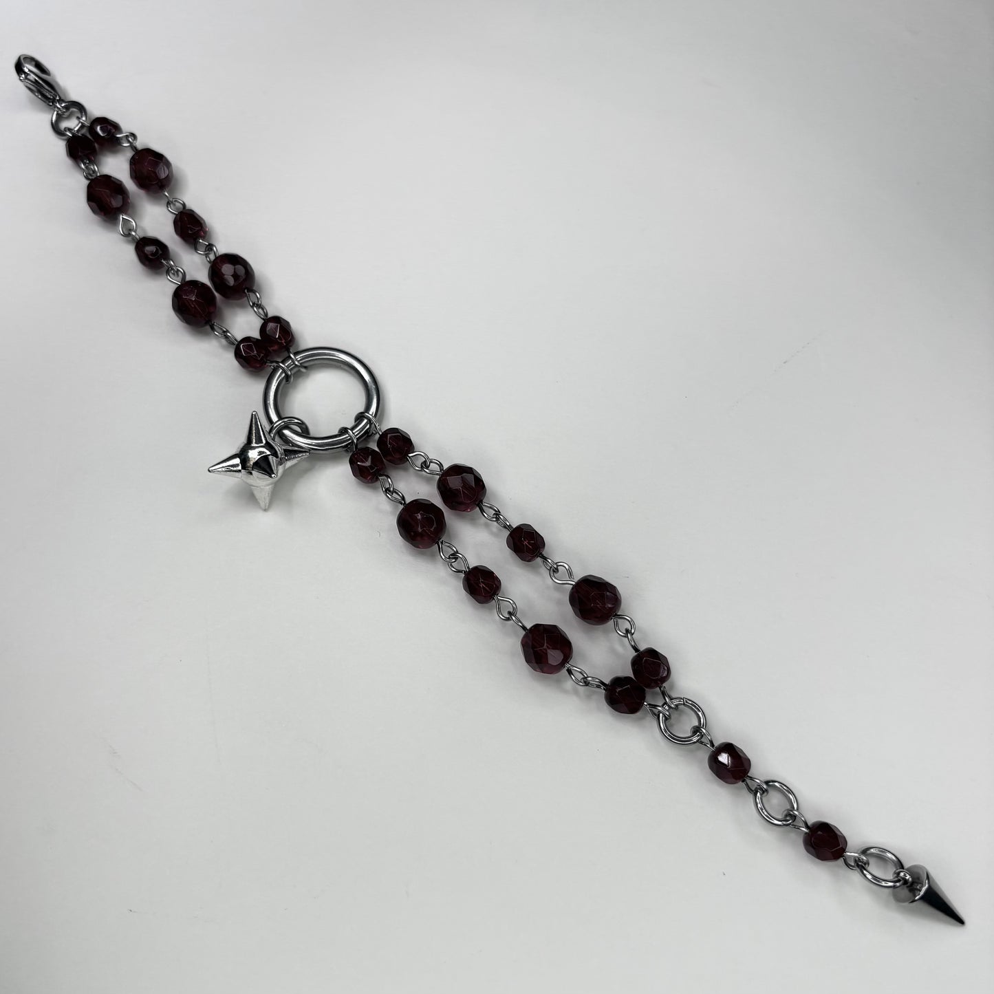 '𝕷𝖔𝖘𝖙 𝕾𝖞𝖒𝖕𝖍𝖔𝖓𝖎𝖊𝖘' 𝕭𝖊𝖆𝖉𝖊𝖉 𝕭𝖗𝖆𝖈𝖊𝖑𝖊𝖙 𝖎𝖓 𝖇𝖑𝖆𝖈𝖐