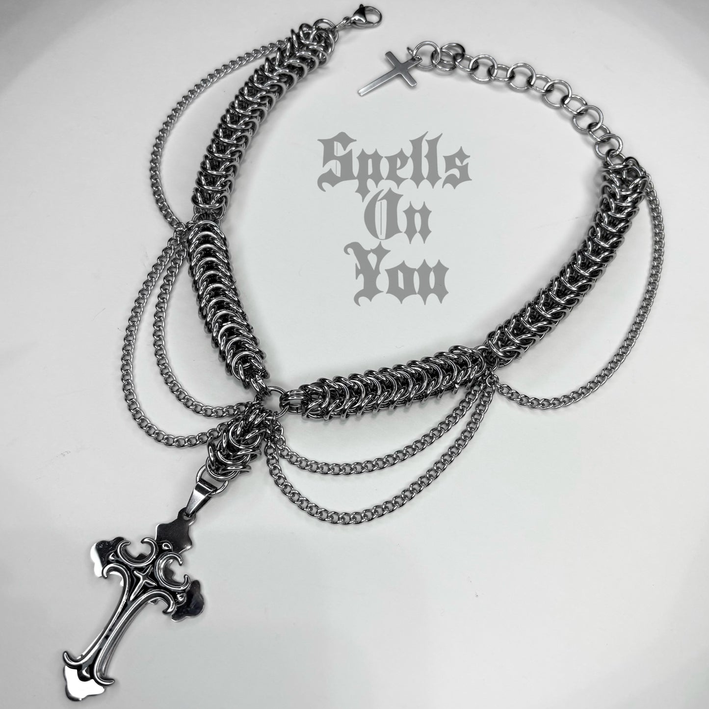 ‘𝕴𝖒𝖒𝖔𝖗𝖙𝖆𝖑’ 𝕮𝖍𝖆𝖎𝖓𝖒𝖆𝖎𝖑 𝖓𝖊𝖈𝖐𝖑𝖆𝖈𝖊