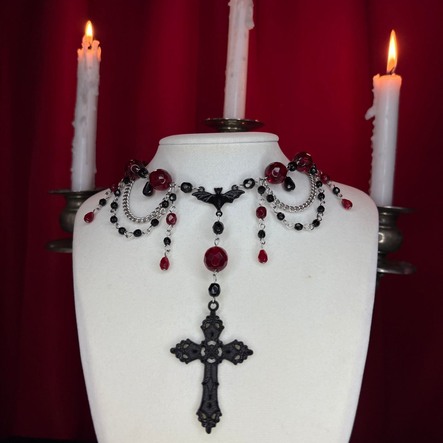 ‘𝕾𝖆𝖑𝖊𝖒’ 𝕭𝖊𝖆𝖉𝖊𝖉 𝕹𝖊𝖈𝖐𝖑𝖆𝖈𝖊