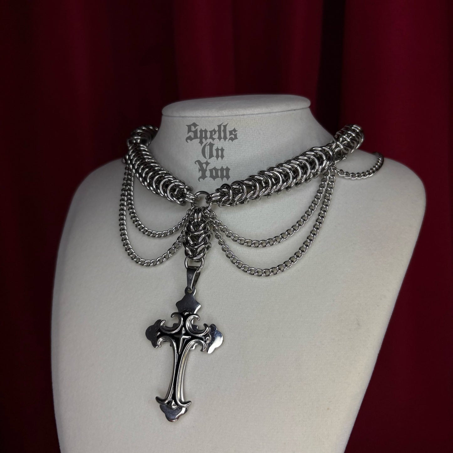 ‘𝕴𝖒𝖒𝖔𝖗𝖙𝖆𝖑’ 𝕮𝖍𝖆𝖎𝖓𝖒𝖆𝖎𝖑 𝖓𝖊𝖈𝖐𝖑𝖆𝖈𝖊