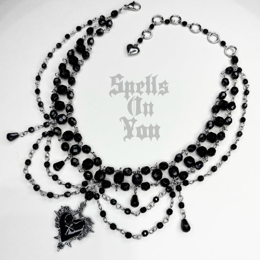 ‘𝕹𝖎𝖌𝖍𝖙 𝖁𝖎𝖘𝖎𝖔𝖓’ 𝕭𝖊𝖆𝖉𝖊𝖉 𝕹𝖊𝖈𝖐𝖑𝖆𝖈𝖊