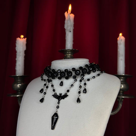 '𝕰𝖓𝖙𝖔𝖒𝖇𝖊𝖉' 𝕭𝖊𝖆𝖉𝖊𝖉 𝕮𝖔𝖑𝖑𝖆𝖗