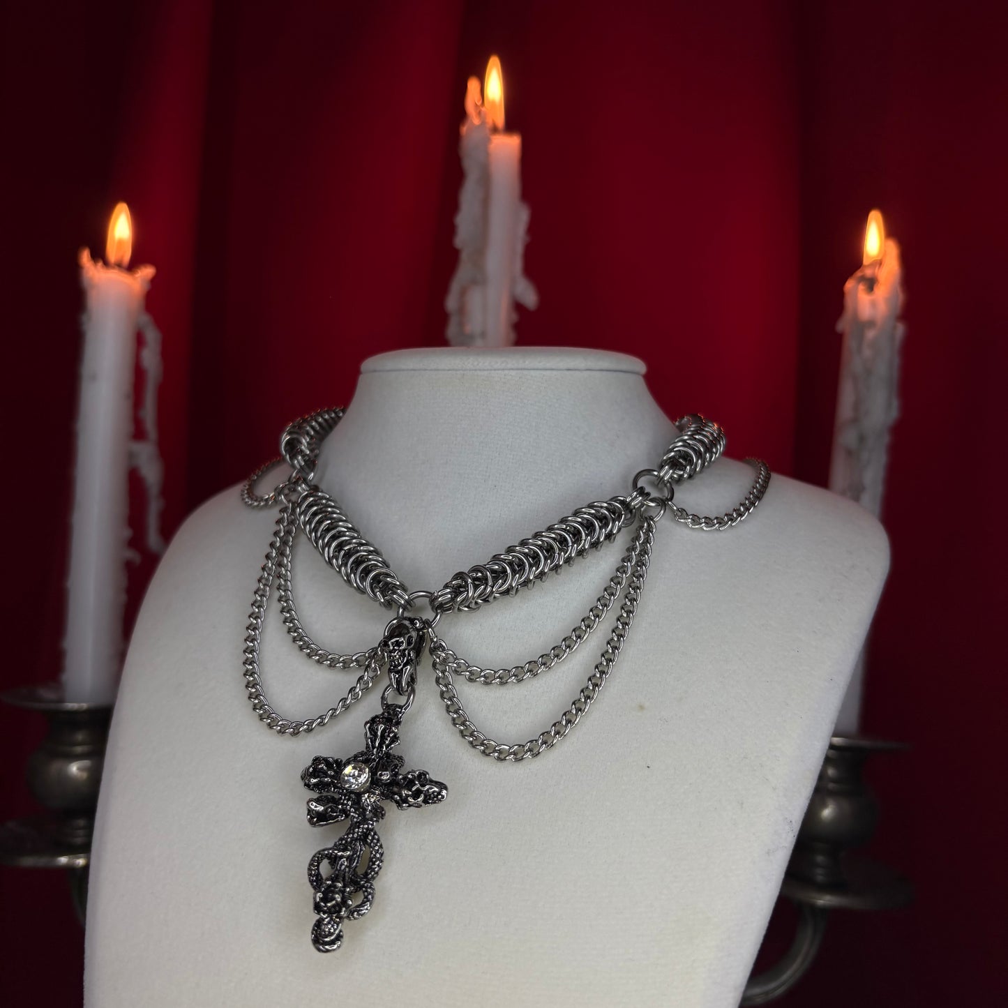 ‘𝖉𝖔𝖓’𝖙 𝖋𝖆𝖐𝖊 𝖙𝖍𝖎𝖘’ 𝖈𝖍𝖆𝖎𝖓𝖒𝖆𝖎𝖑 𝖓𝖊𝖈𝖐𝖑𝖆𝖈𝖊