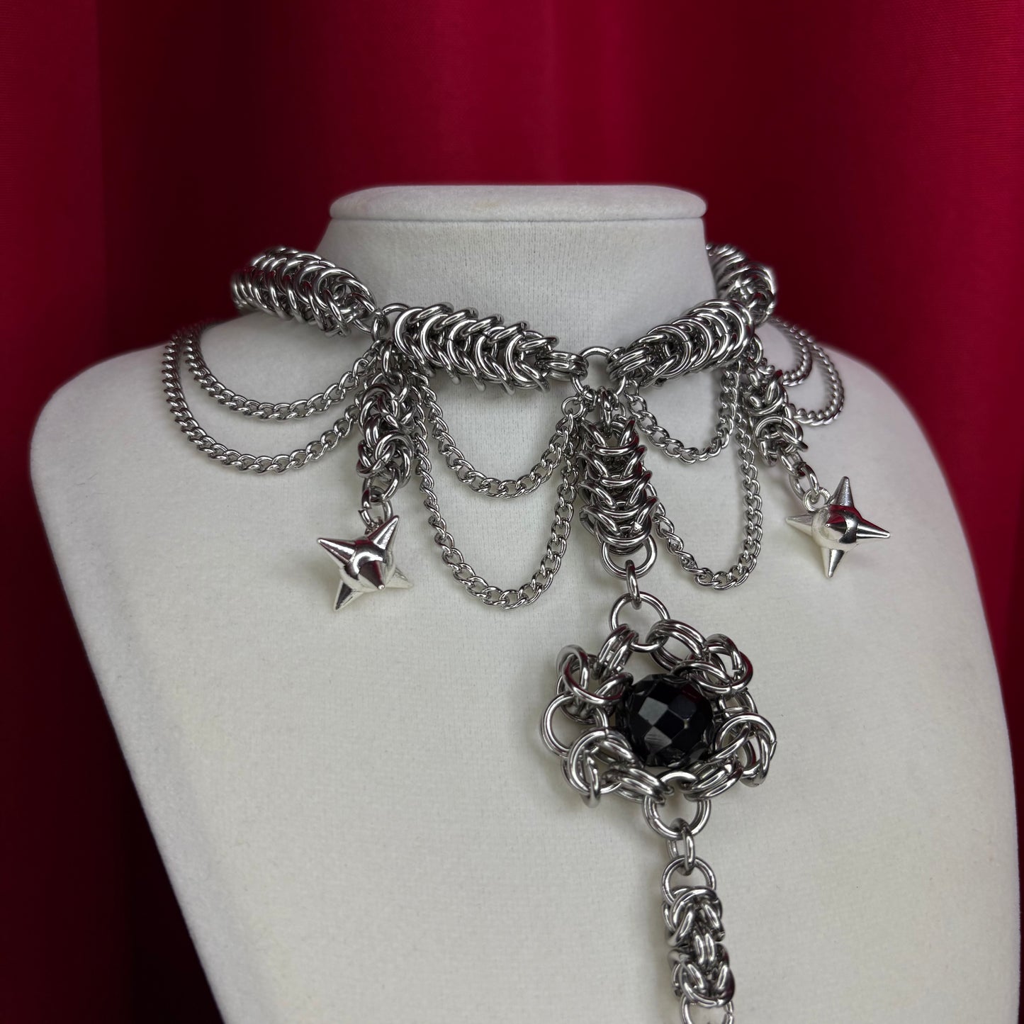 '𝖑𝖔𝖘𝖙 𝖘𝖞𝖒𝖕𝖍𝖔𝖓𝖎𝖊𝖘' 𝖈𝖍𝖆𝖎𝖓𝖒𝖆𝖎𝖑 𝖈𝖔𝖑𝖑𝖆𝖗