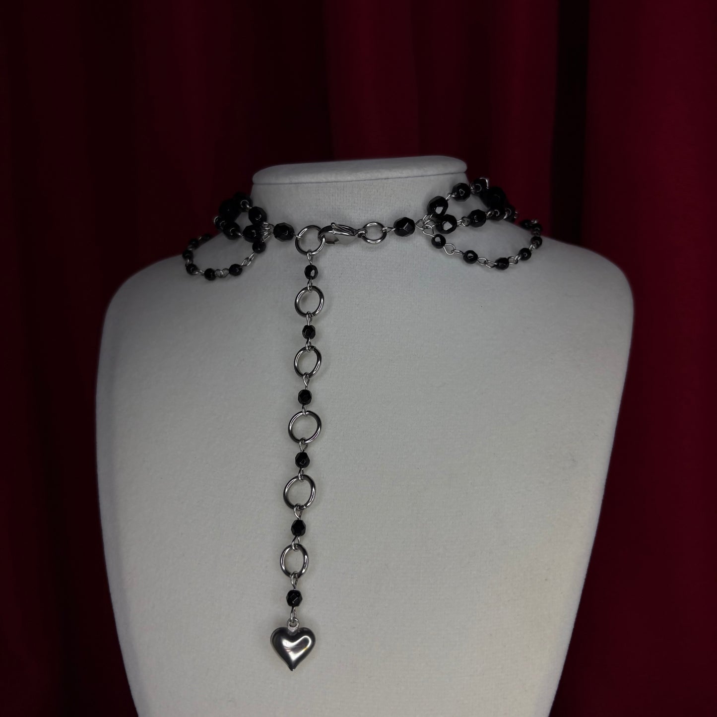 ‘𝕾𝖆𝖑𝖊𝖒’ 𝕭𝖊𝖆𝖉𝖊𝖉 𝕹𝖊𝖈𝖐𝖑𝖆𝖈𝖊