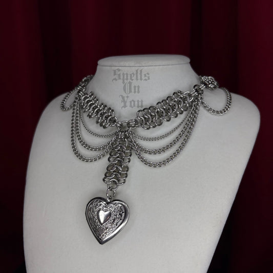 '𝕾𝖙𝖆𝖓𝖌𝖊 𝕷𝖚𝖛' 𝕮𝖍𝖆𝖎𝖓𝖒𝖆𝖎𝖑 𝕷𝖔𝖈𝖐𝖊𝖙 𝕹𝖊𝖈𝖐𝖑𝖆𝖈𝖊