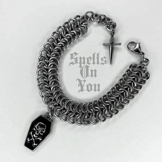 ‘𝕱𝖚𝖓𝖊𝖗𝖆𝖑 𝕻𝖆𝖗𝖙𝖞’ 𝕮𝖍𝖆𝖎𝖓𝖒𝖆𝖎𝖑 𝕮𝖍𝖆𝖗𝖒 𝕭𝖗𝖆𝖈𝖊𝖑𝖊𝖙