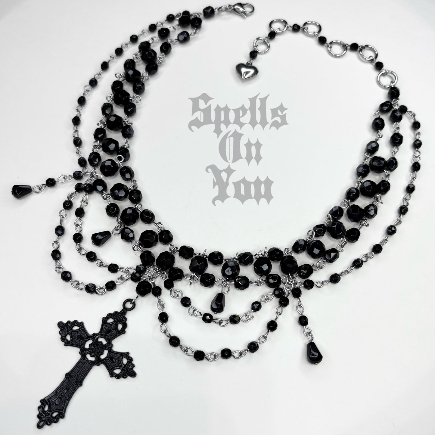 ‘𝕾𝖆𝖑𝖊𝖒’ 𝕭𝖊𝖆𝖉𝖊𝖉 𝕹𝖊𝖈𝖐𝖑𝖆𝖈𝖊