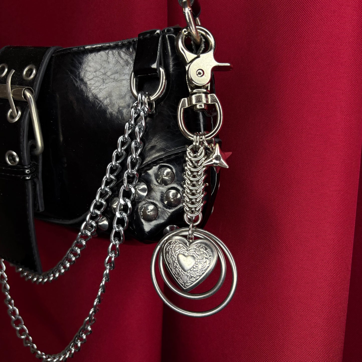 '𝕾𝖙𝖗𝖆𝖓𝖌𝖊 𝕷𝖚𝖛' 𝕺-𝕽𝖎𝖓𝖌 𝕭𝖆𝖌 𝕮𝖍𝖆𝖗𝖒/ 𝕶𝖊𝖞 𝕮𝖍𝖆𝖎𝖓