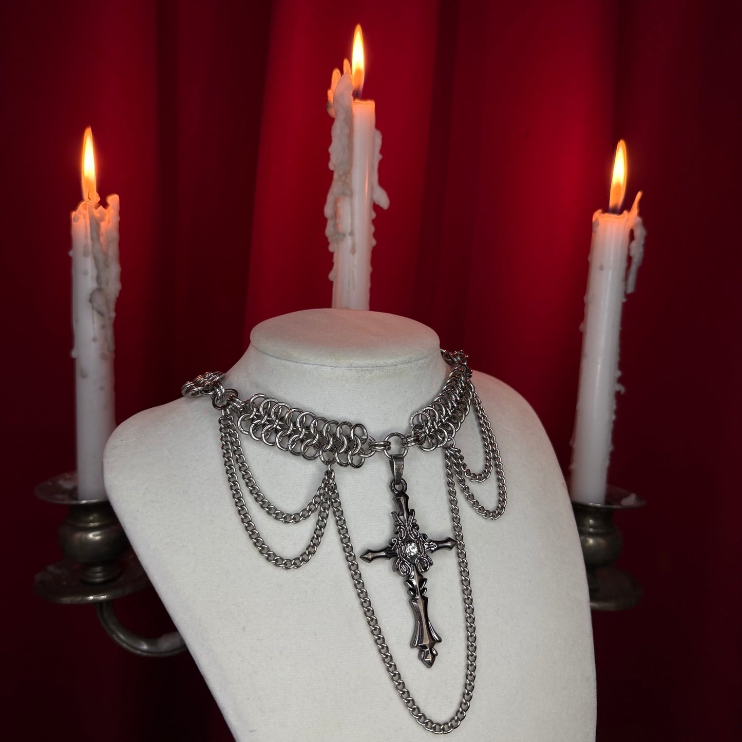 ‘𝖋𝖆𝖓𝖙𝖆𝖘𝖒𝖆𝖘’ 𝖈𝖍𝖆𝖎𝖓𝖒𝖆𝖎𝖑 𝖓𝖊𝖈𝖐𝖑𝖆𝖈𝖊