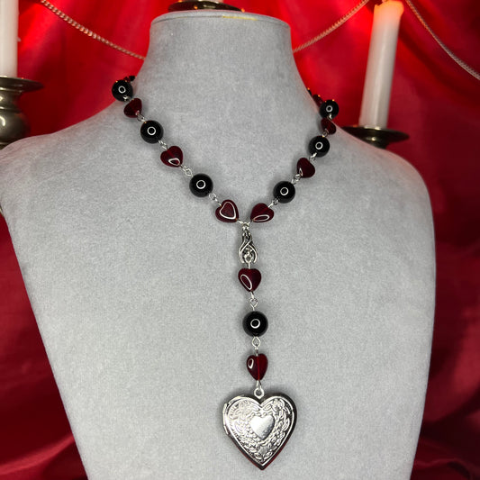 ⋆♱ ‘Not In Love ’ Mini Heart Rosary Necklace ♱⋆